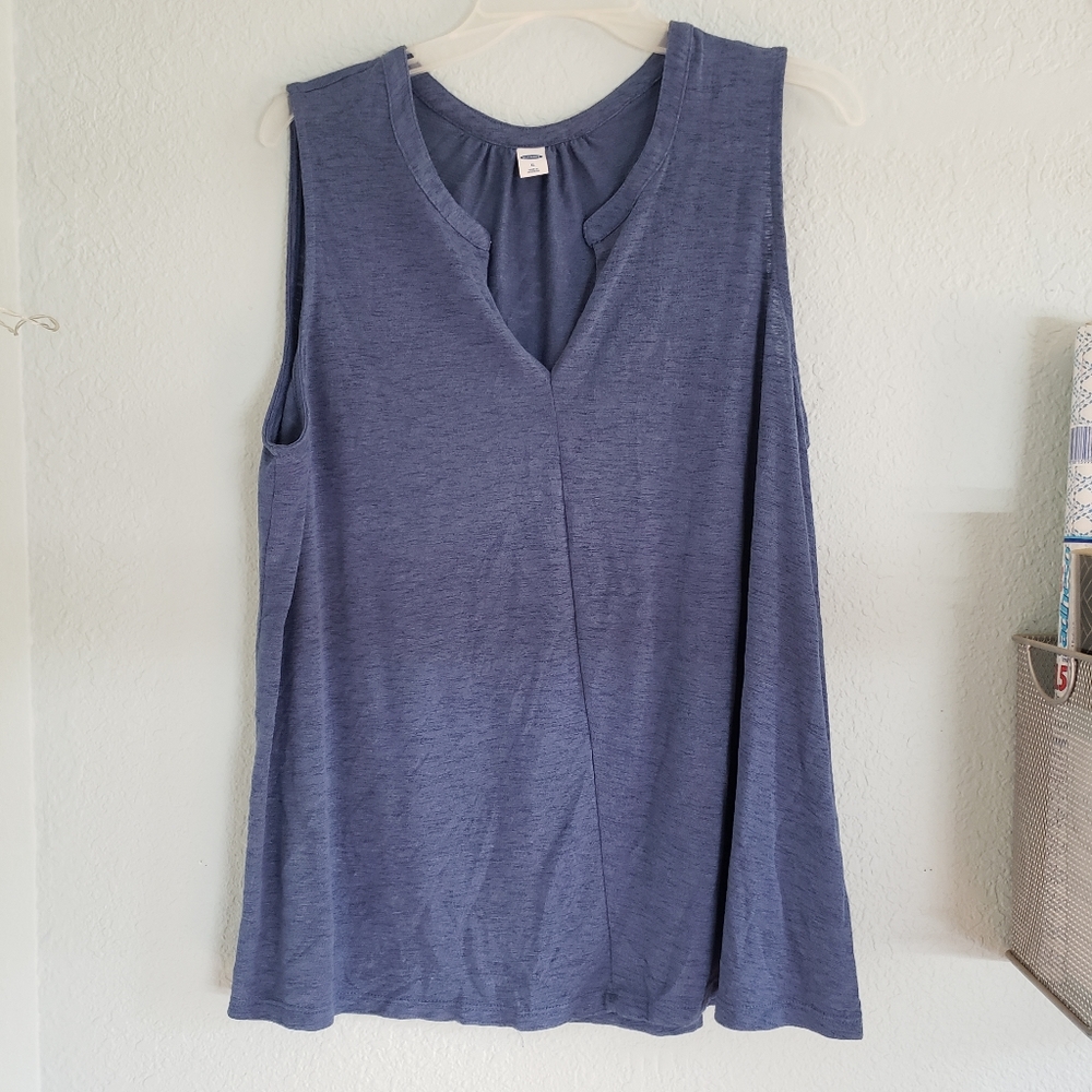 Women's sleeveless shirt